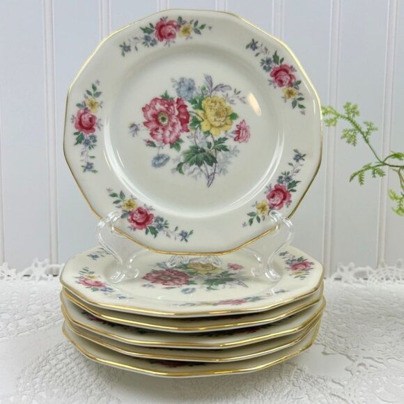 Vintage Czechoslovakia Crown Imperial 6 Dessert Plates Floral Cream Gold Trim - Picture 1 of 10